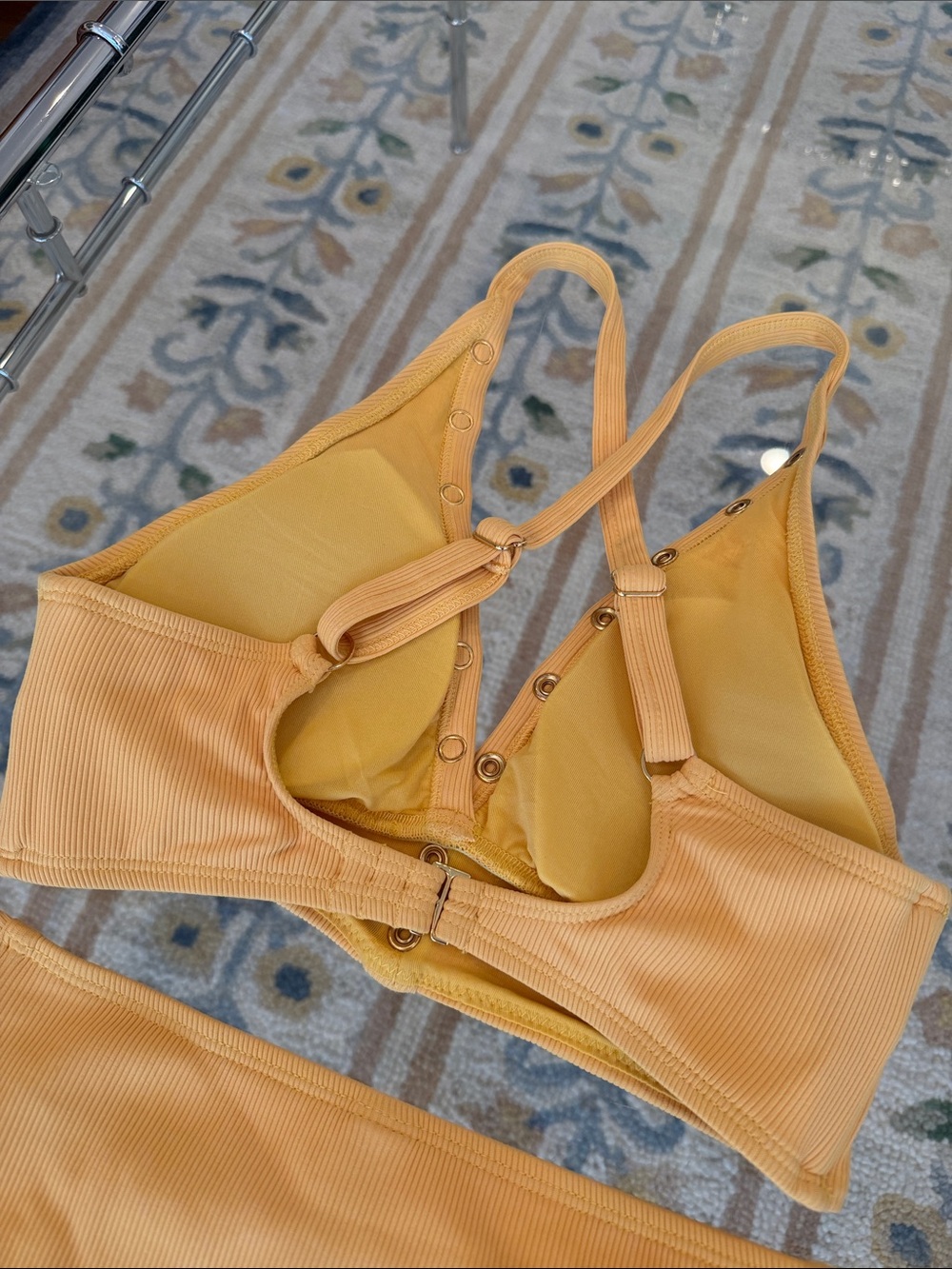 Robin Piccone Gold Ribbed Snap-Front Bikini Set 💛 - Picture 6 of 6